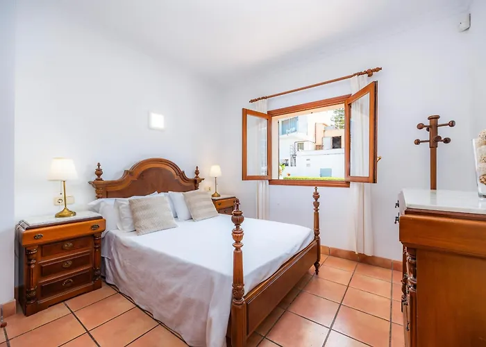 Dofi Nyaraló Cala Millor